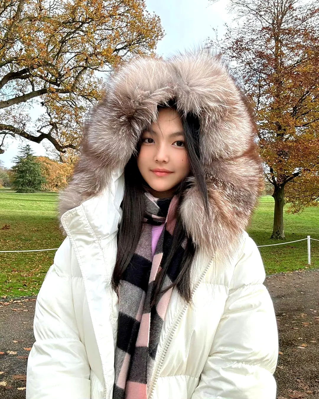 14岁王诗龄近照曝光,颜值逆袭引发网友热议,富家女也能拼毅力