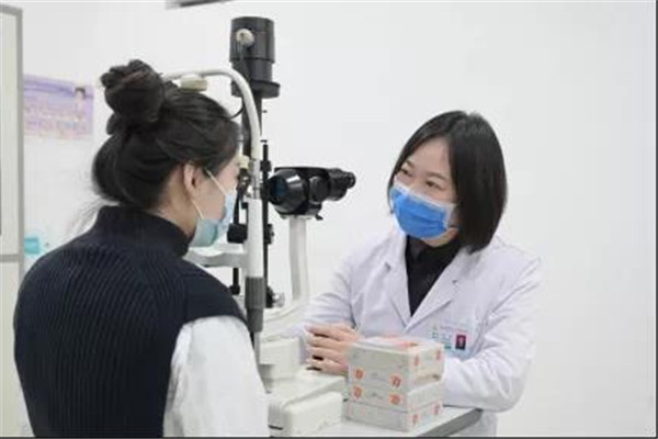 徐州市第一人民医院朱冉:20余年的专注只为做好摘镜这件事