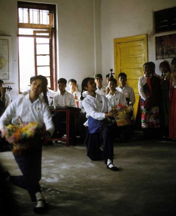 15张70年代老照片,满满看去全是儿时的记忆,人们的笑容总是质朴