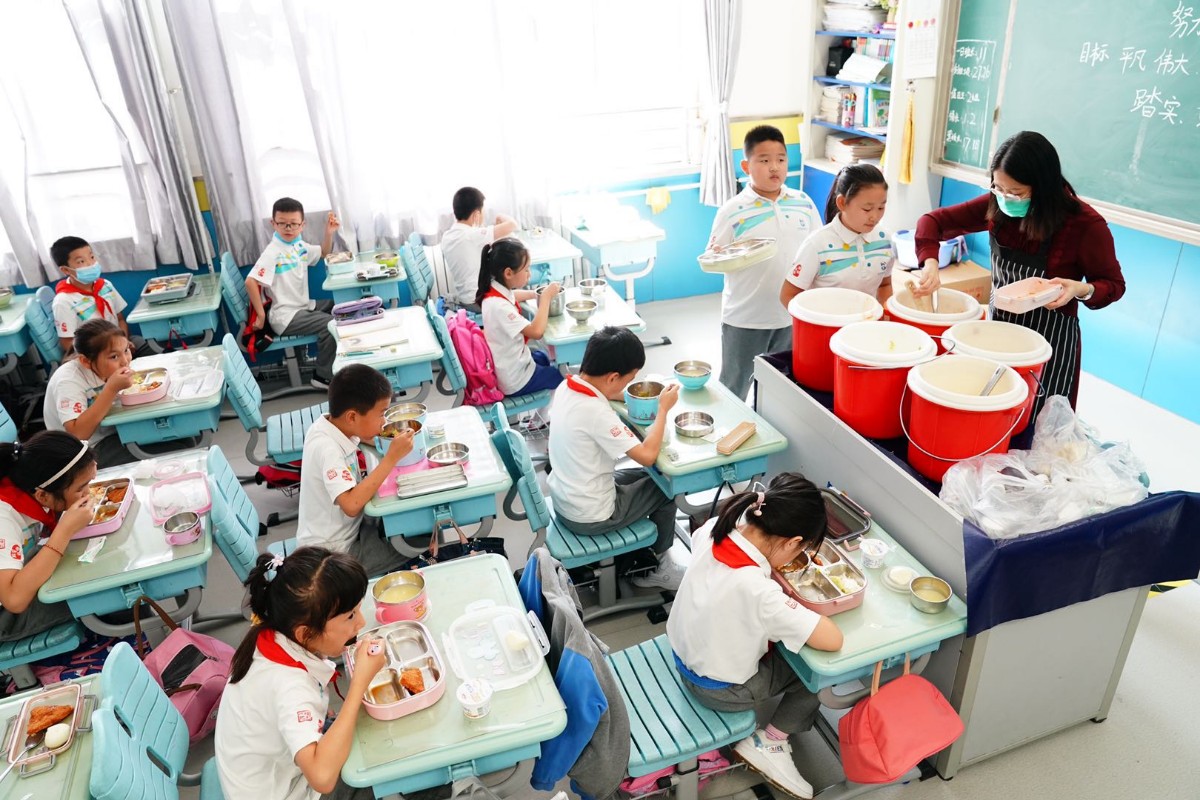 小学生统计午餐数据,"约谈"大师傅聊节俭