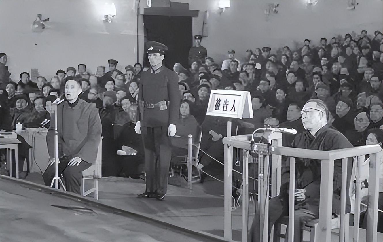 开国中将吴克华,时任解放军炮兵司令员,神秘消失7年无人知其行踪,最后