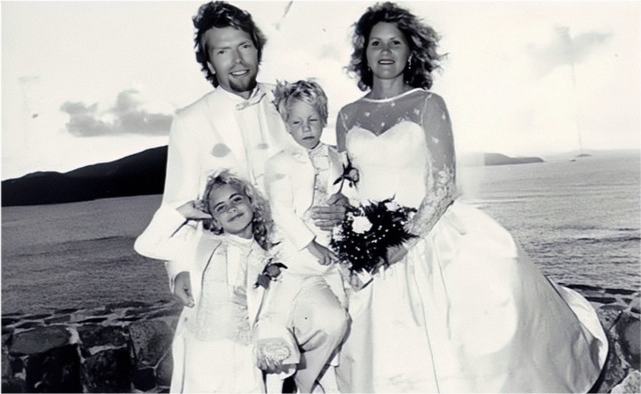 布兰森与妻子和孩子