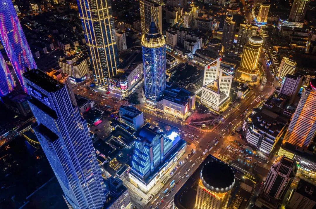 无锡中山路核心商圈夜景亮化揭秘