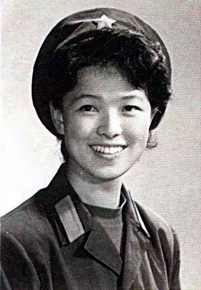 佟铁鑫:前妻也是著名歌唱家,他40岁带着儿子再婚