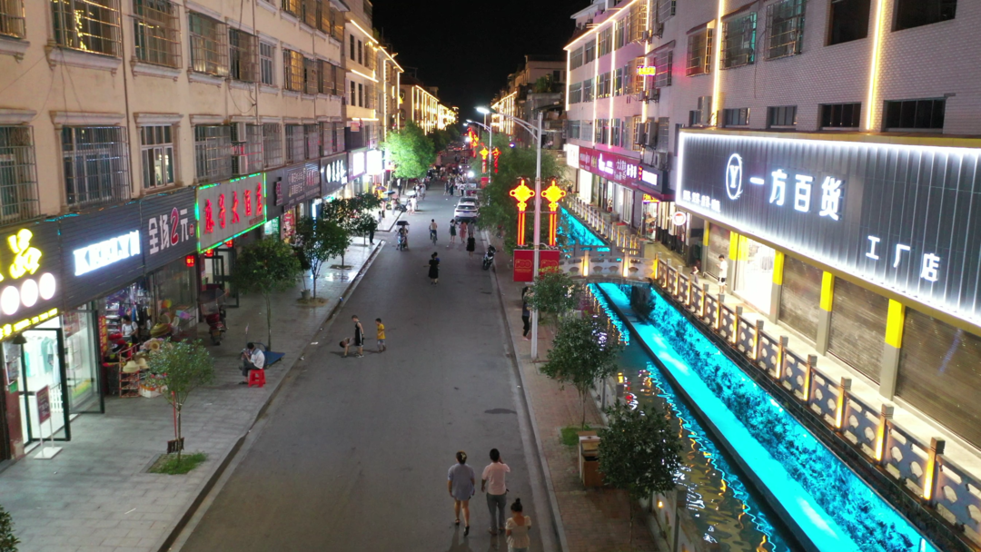 隆回县金石桥镇投入重金购置环卫机械设备