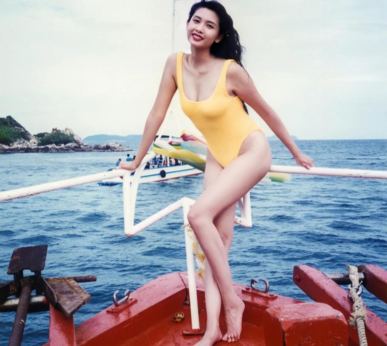 风情万种闫妮,俏皮火辣邱淑贞,智慧女性俞飞鸿,无人能替代