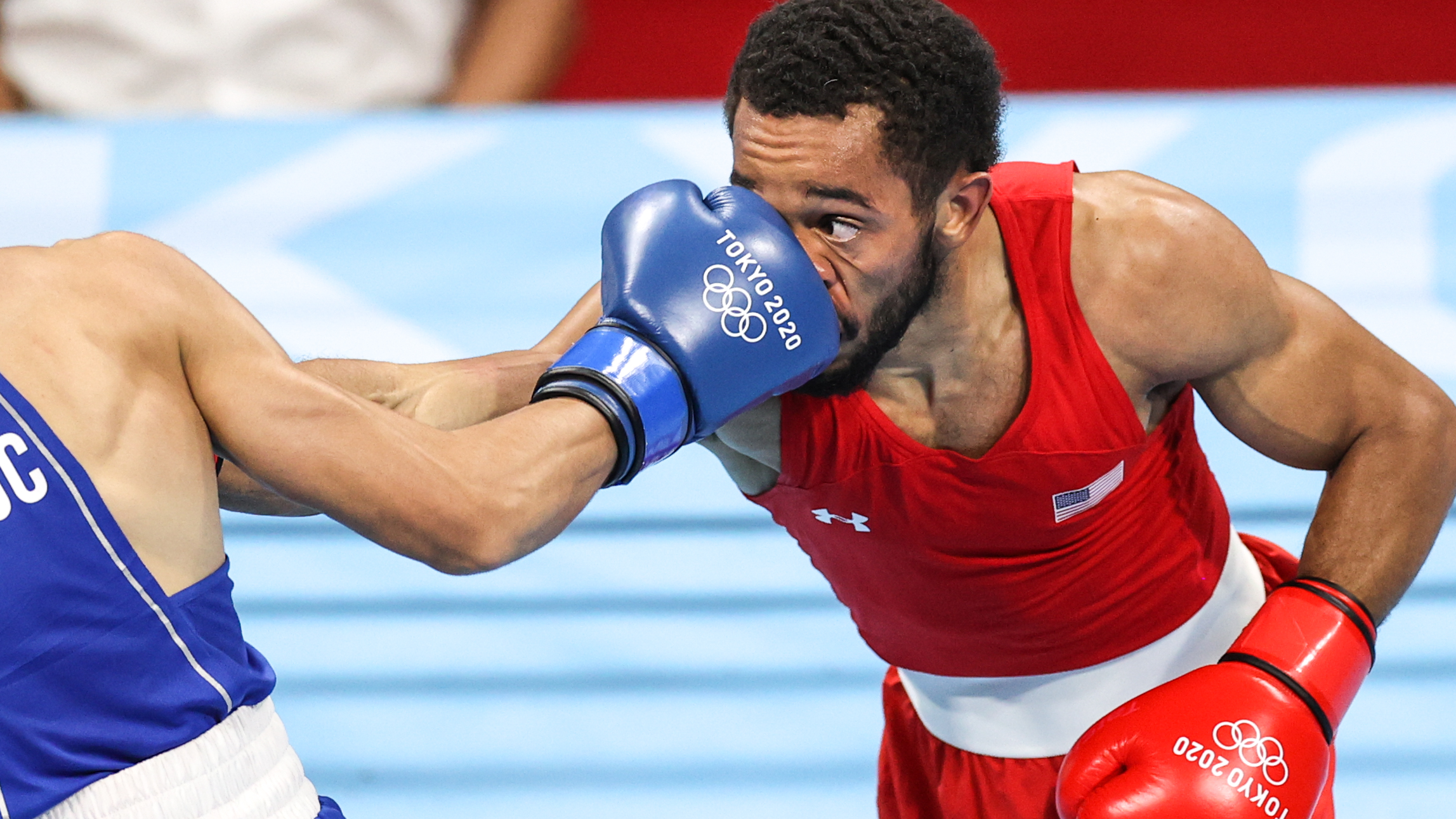 拳击——男子57公斤级决赛:俄罗斯运动员巴特尔加济耶夫夺冠