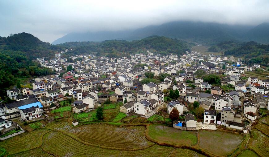 宣城市旌德火车站展现了旌德灵芝之乡特色,体现了旌德地方文化