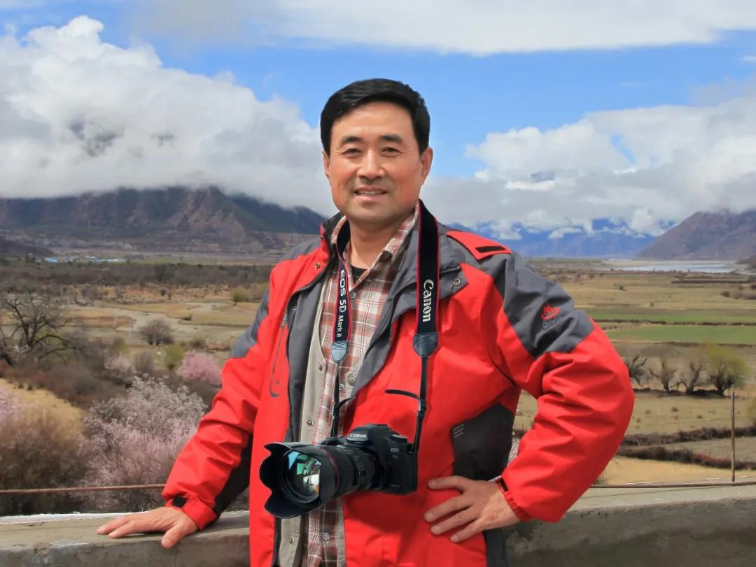 文化中国 时代榜样|中国摄影名家曹大庆作品登上欧洲国家邮票