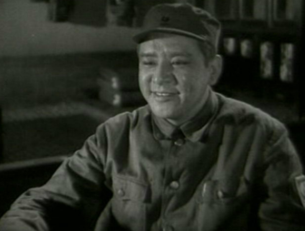 李默然妻子龙潮:嫁给英雄"邓世昌",生3个儿女,与丈夫爱一生