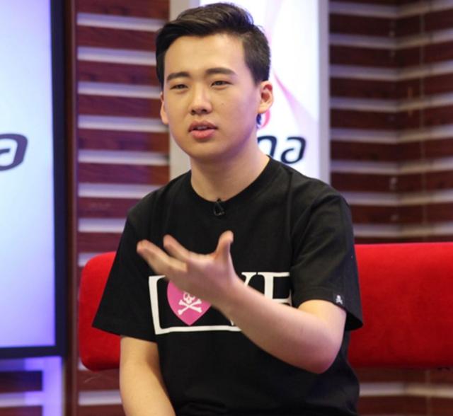 甩掉最穷郭德纲,抛弃4岁郭麒麟远走日本,无情的胡中惠现状如何