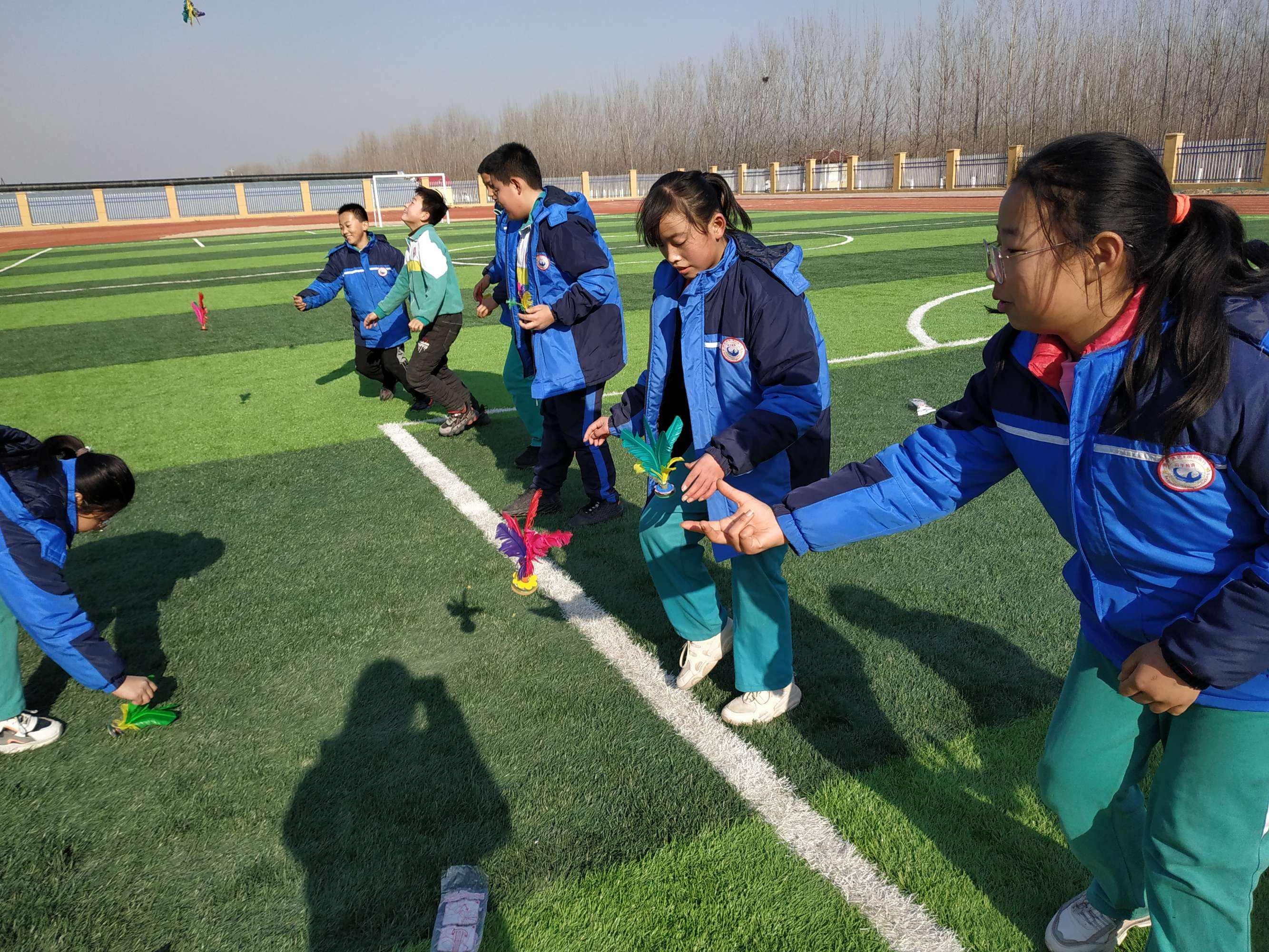 开展毽球运动,提高学生身体素质