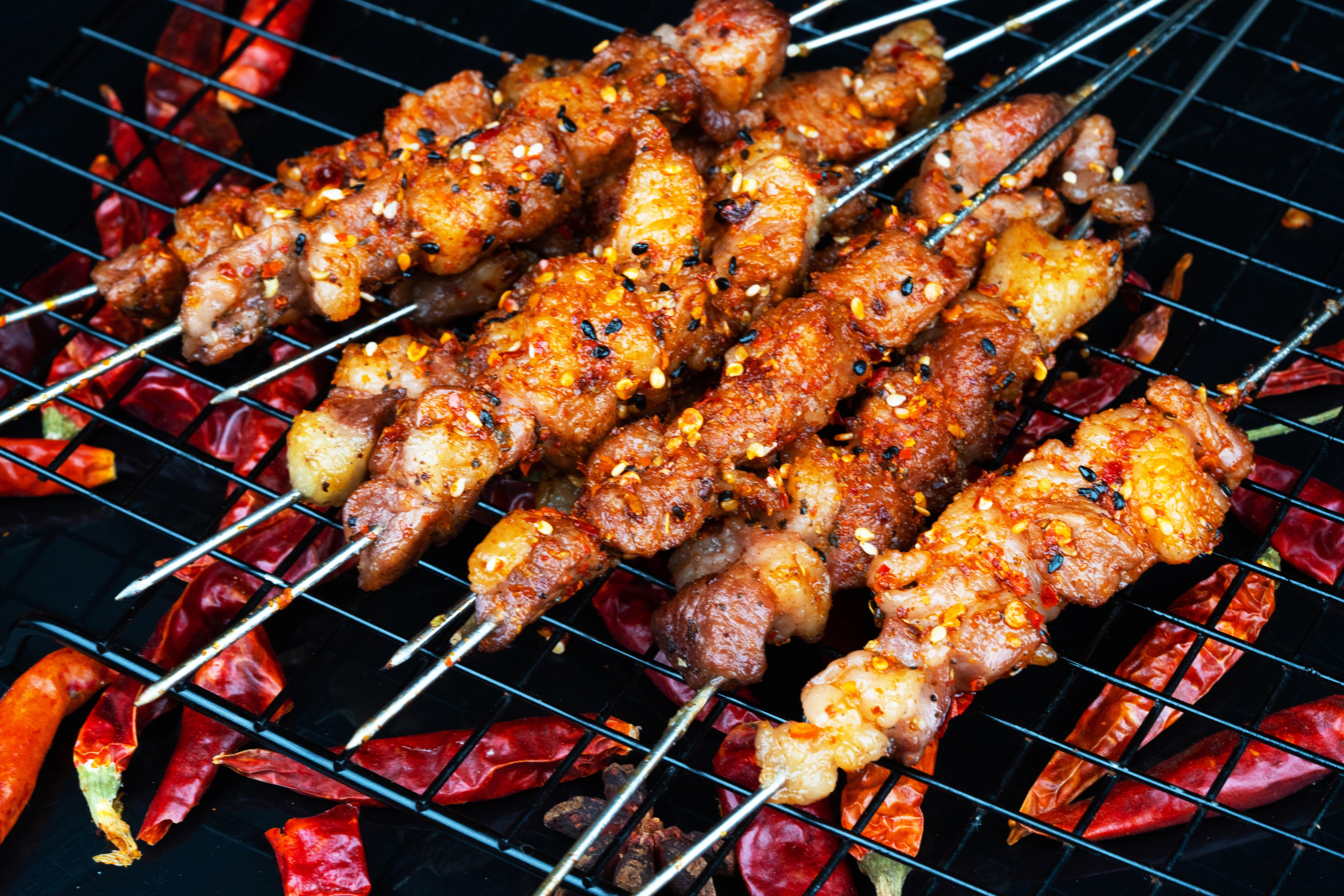 火遍全网的淄博烧烤,想吃?这7招让烧烤变得更健康!