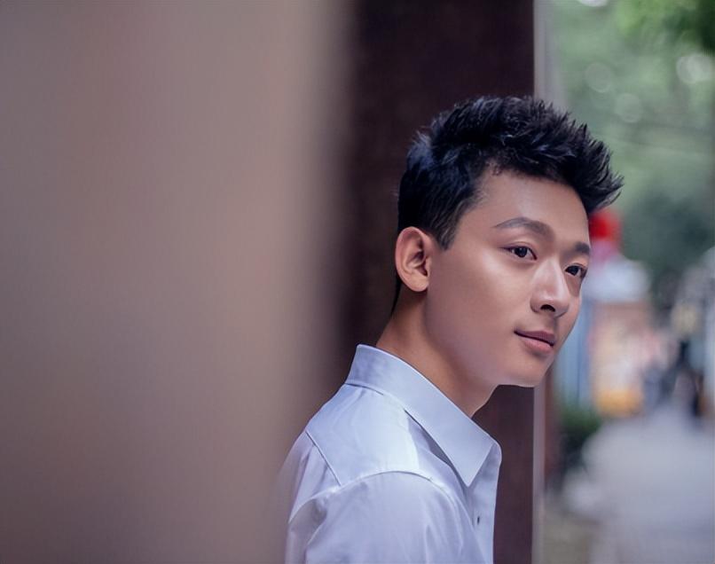 走红4个月后,再看"高启盛"苏小玎如今的处境