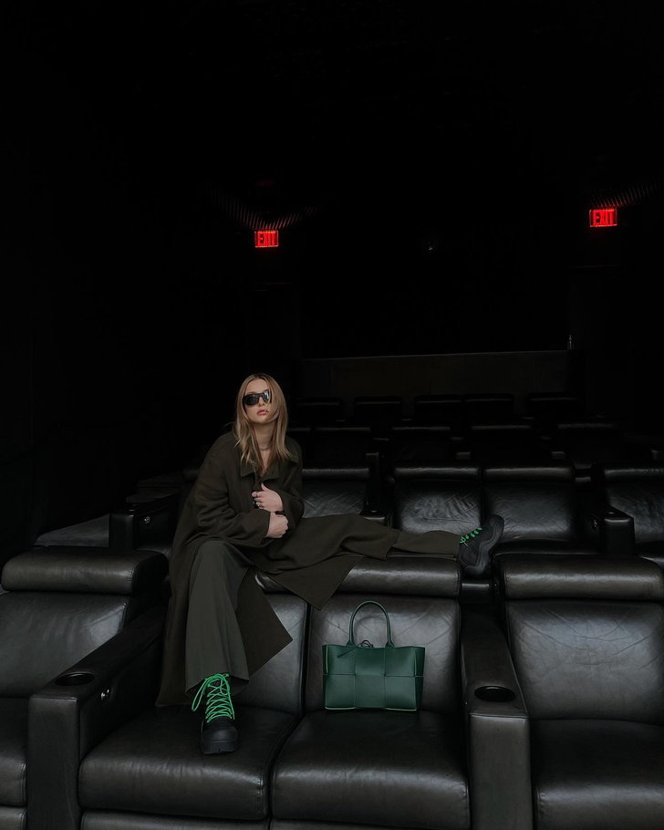 史蒂夫乔布斯的女儿伊芙乔布斯与著名模特公司签订了模特合同