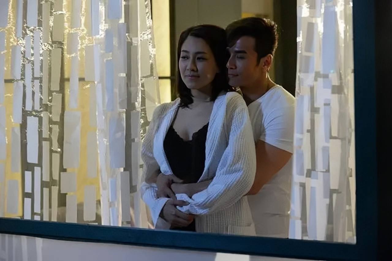 恭喜!香港知名男星唐文龙公开恋情,自曝有稳定交往的圈外女友