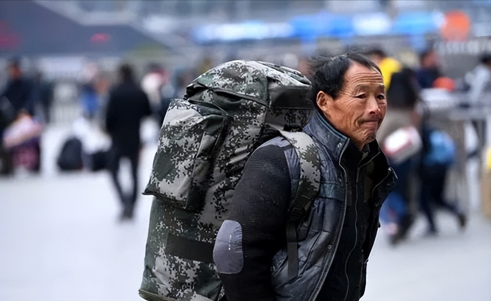 世紀開始,外出打工幾乎變成了一種潮流,很多北方地區的人選擇南下打工