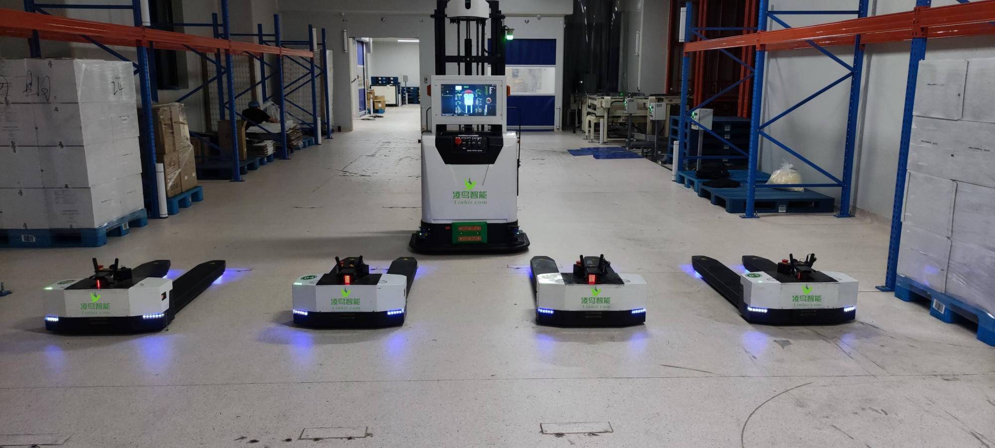 未来搬运领域的明星——agv搬运机器人