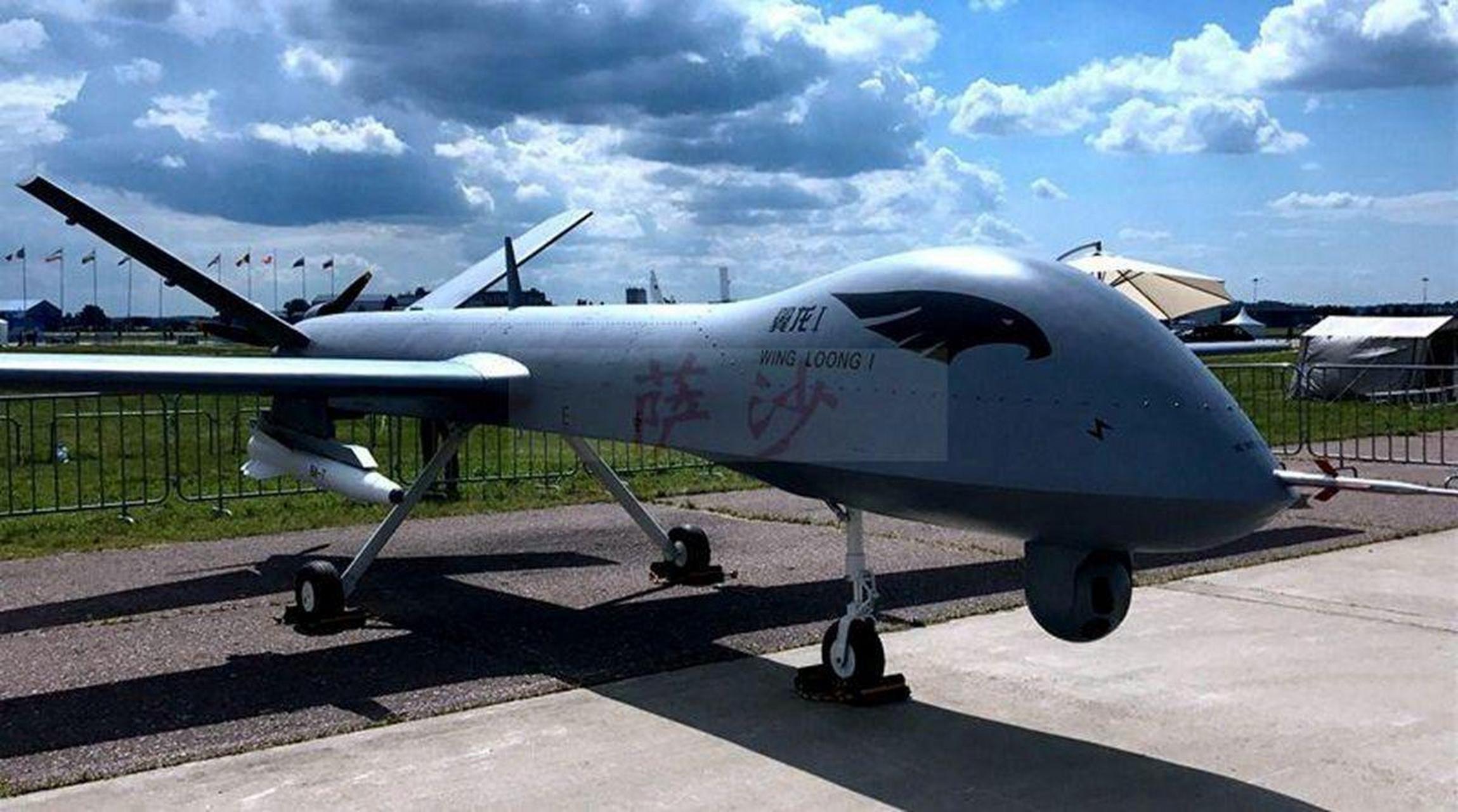 在现代战争中,无人机(uav)扮演着越来越重要的角色.