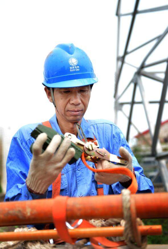 全国劳动模范,冀北秦皇岛供电公司高会民:高压线上的"舞者"