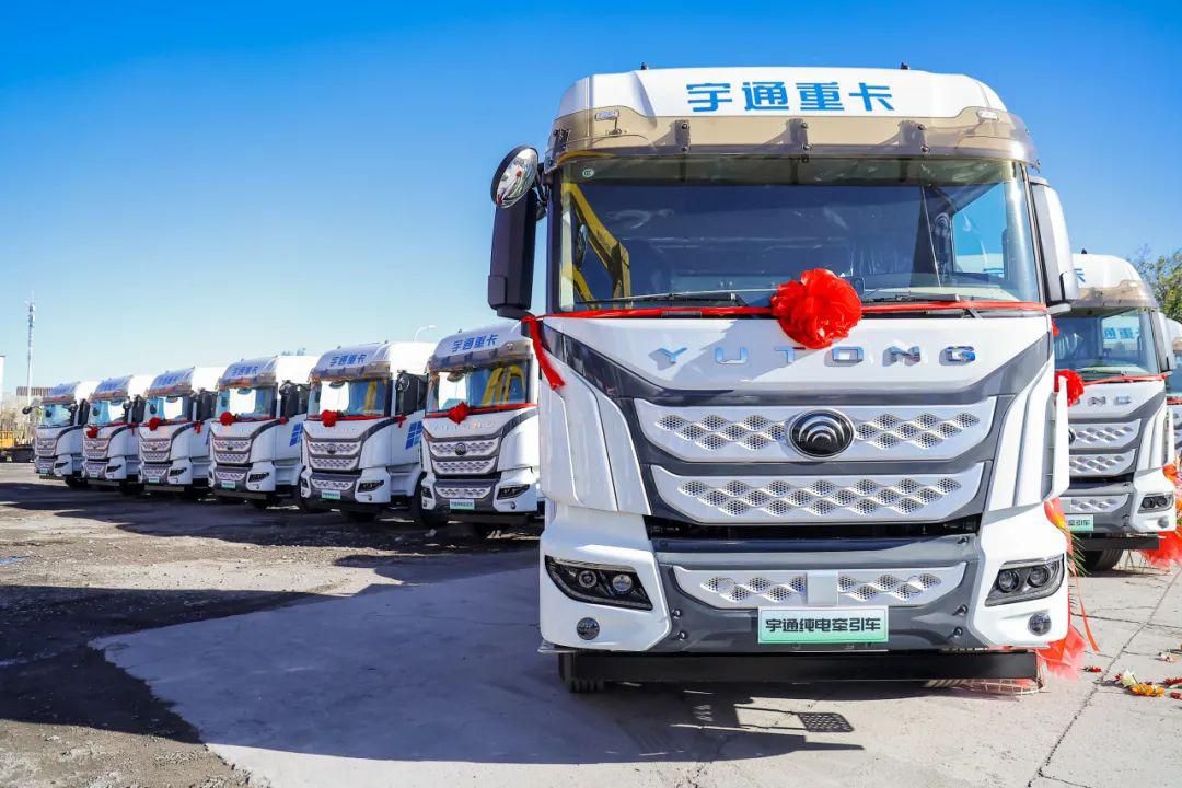 百城交付 大单不断,212辆宇通重卡交付天津!