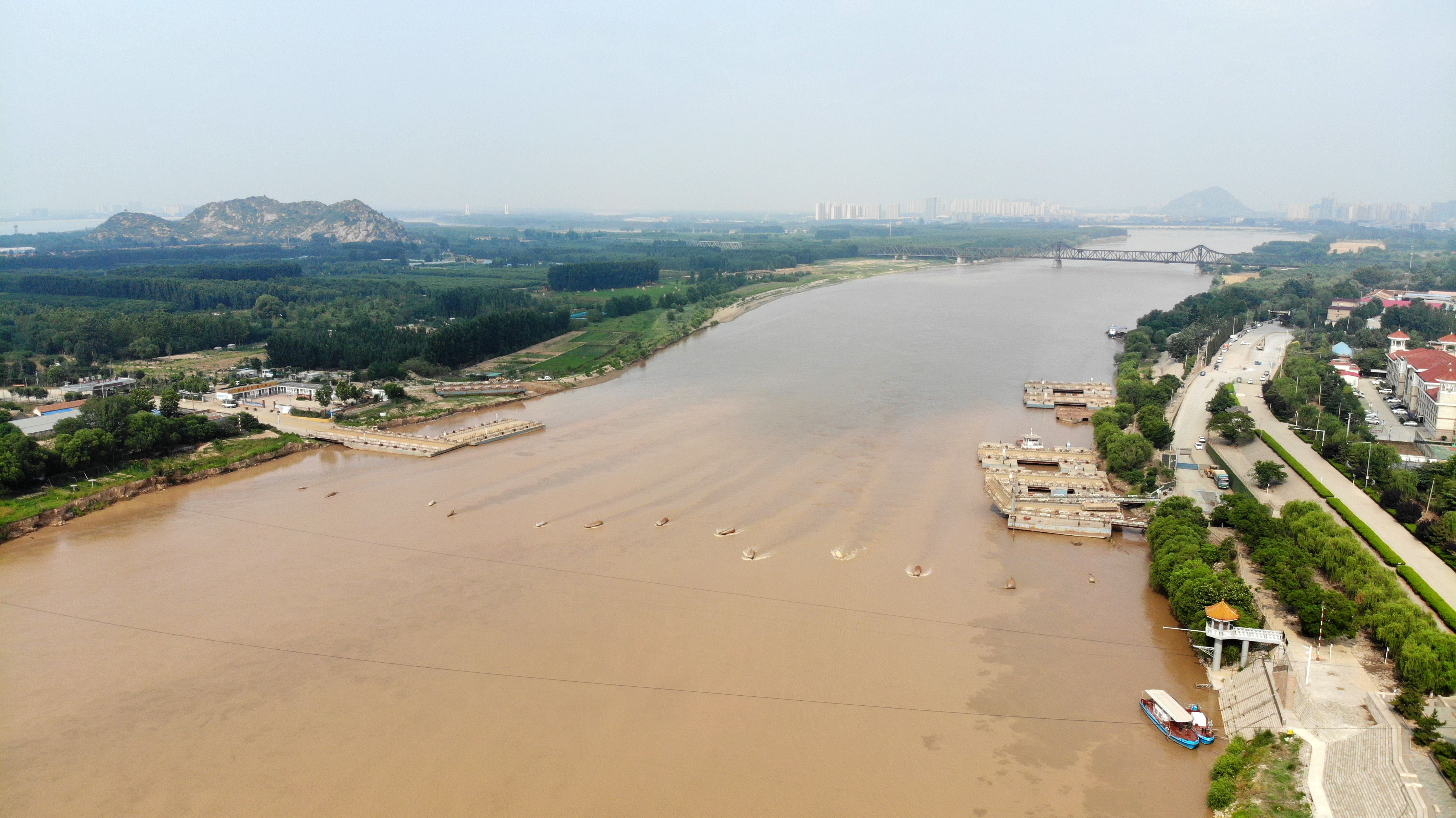 济南黄河泺口浮桥为洪水"让路"