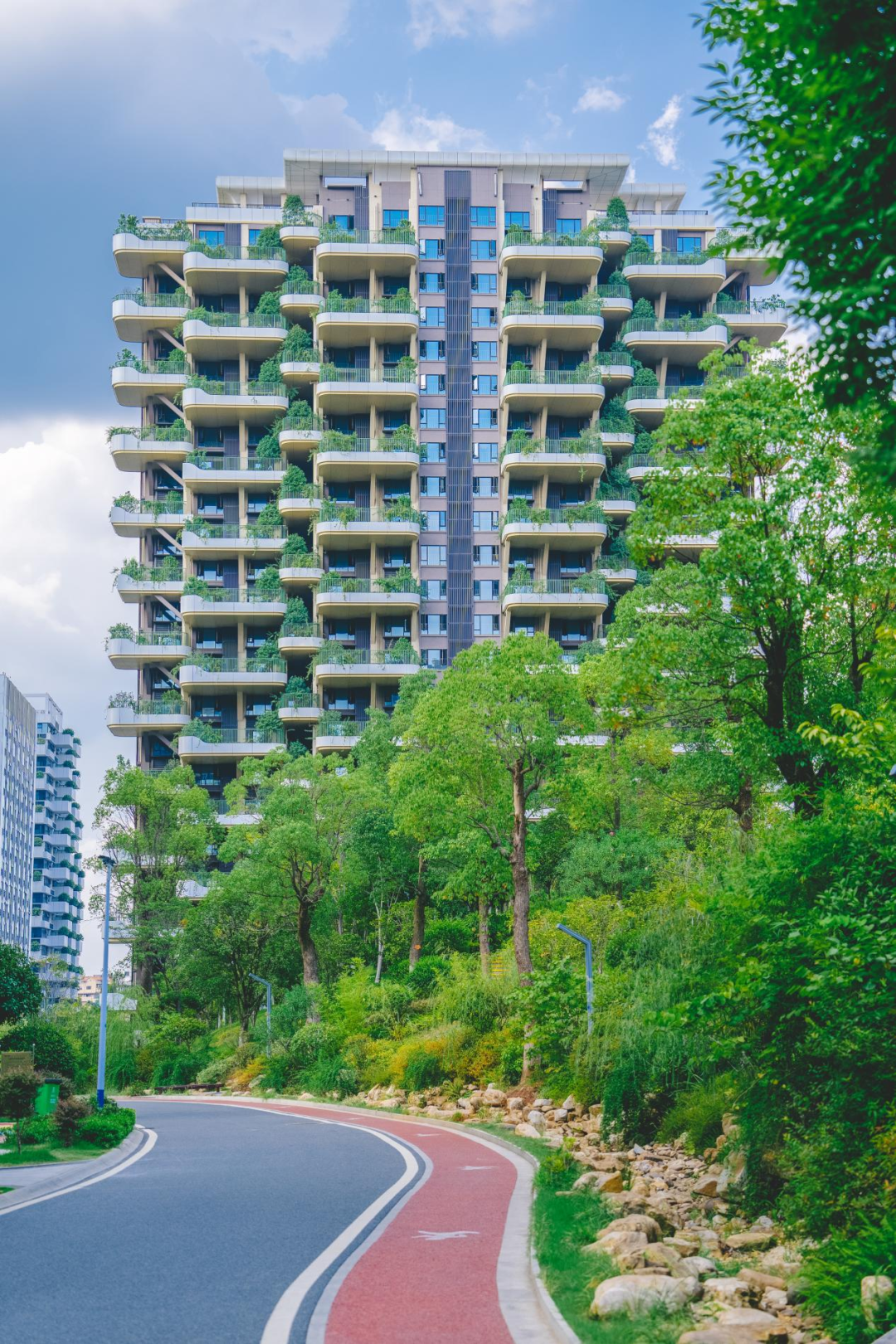 美得像效果图!长沙首个"空中花园别墅"交付,超震撼