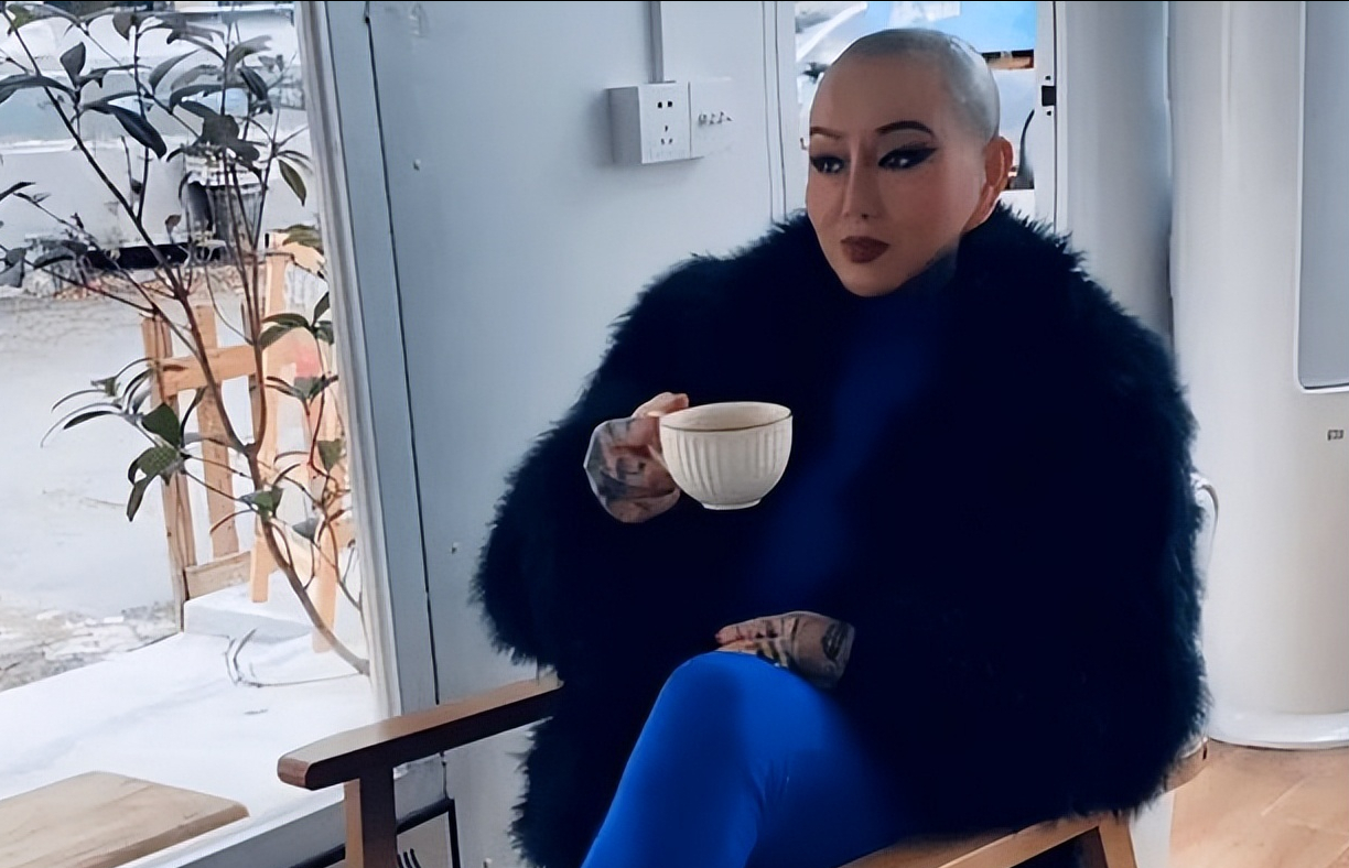 回顾浙江第一富婆宾利姐谁娶我我送他一台宾利后来怎么样了