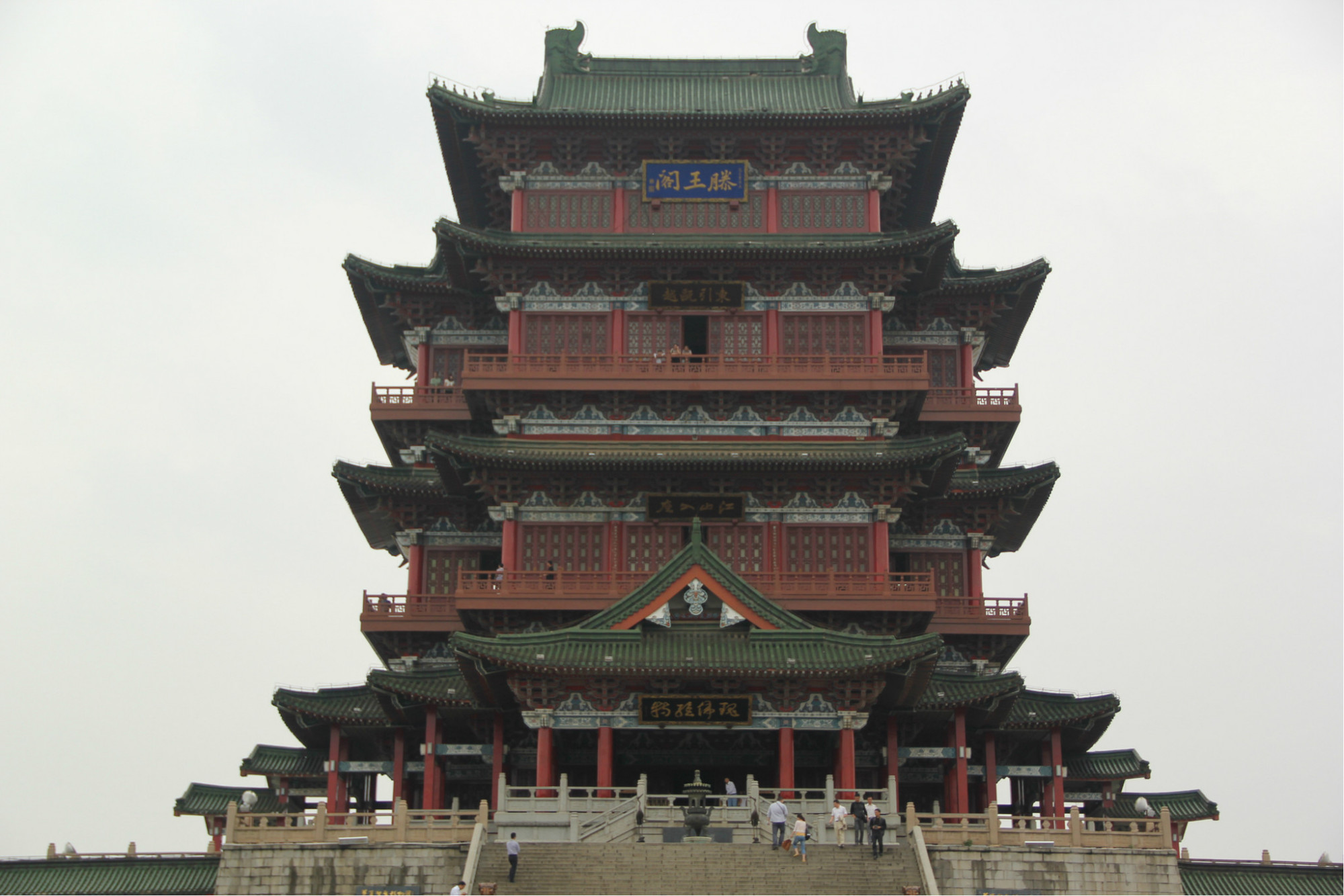 中国古代四大名楼之一,世称西江第一楼
