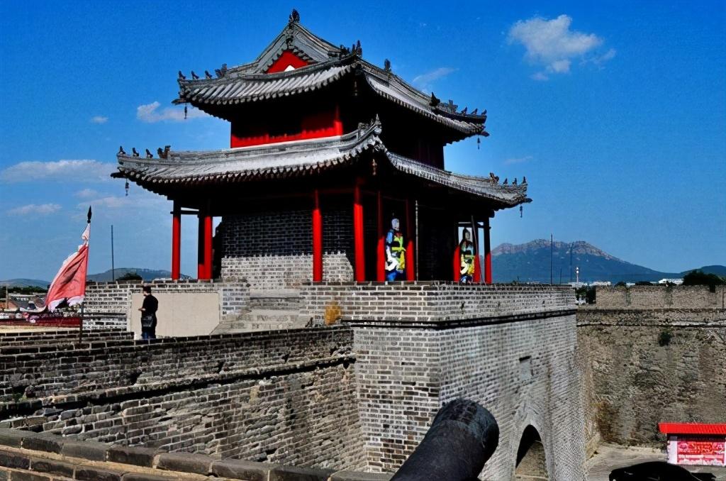 我国唯一一座方形卫城,集5大景观于一体,有中国十佳古城的称号