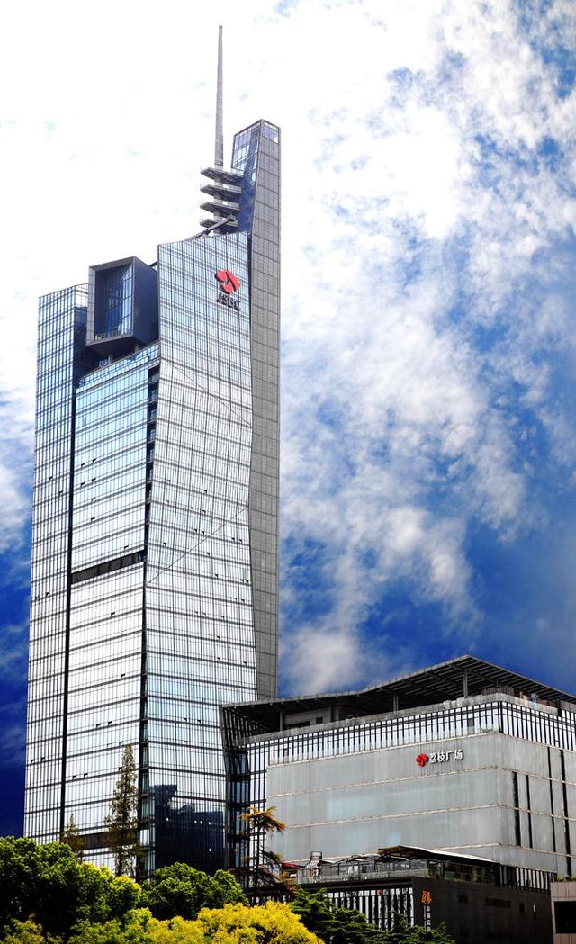 "为时代发声——江苏广电总台金荔枝之夜"精彩呈现 展现广电人传承与