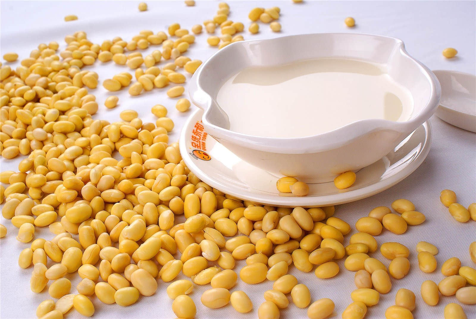 自己在家榨出来的豆浆,为啥没有外面卖的豆浆好喝?原来藏有猫腻