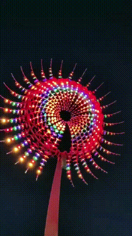 时尚街区为什么把风动雕塑作为"标配"?