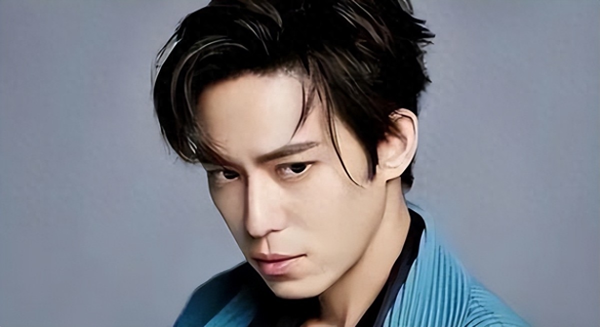 "黑帮太子爷"娱乐圈选妃记,现实版的《甄嬛传》,25个妃子争风