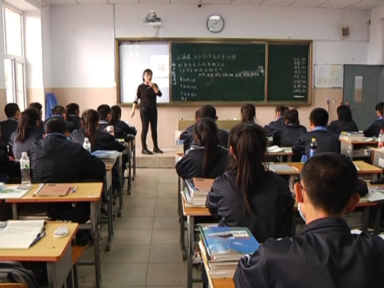 铭记"九一八"丨肇源县第三中学师生演练防空疏散