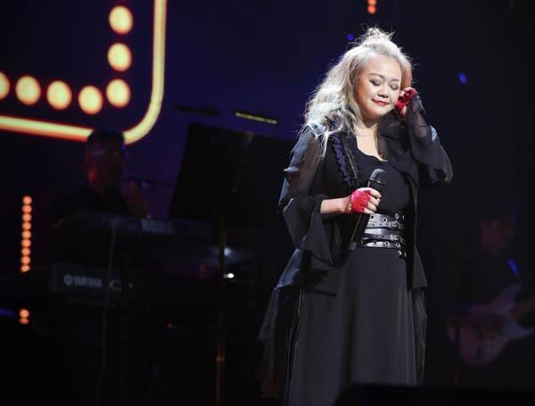 《漂洋过海来看你》的背后:是原唱金智娟与阿橹的爱情故事