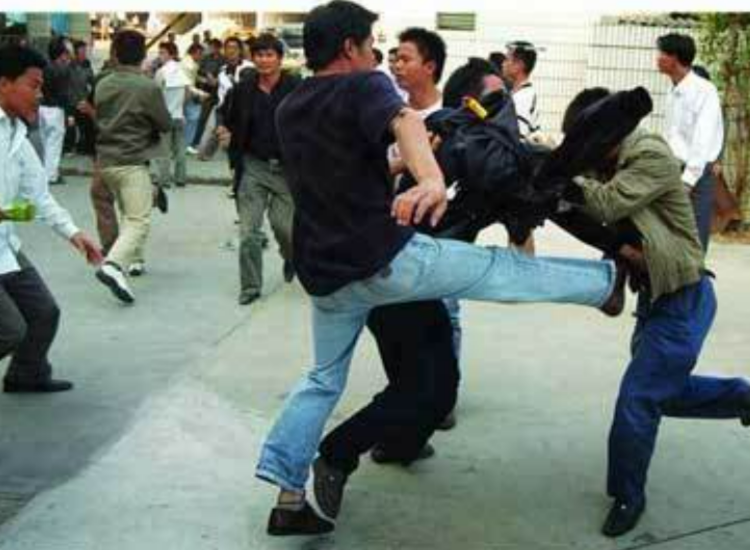 回顾新中国最后一流氓犯,1983年因抢帽子被判死缓,2020年才出狱