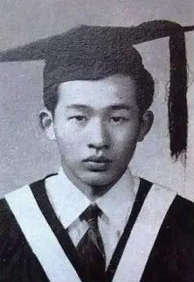 |华科九旬院士夫妇捐1000万助学，一件衬衣却穿30年