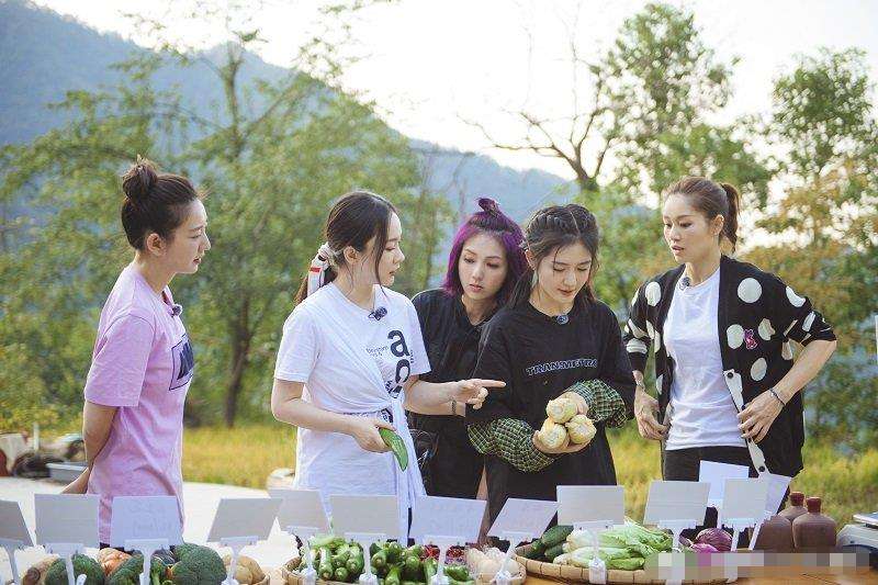 综艺真人秀《放学后》让观众们获得了全新的代际观察视角