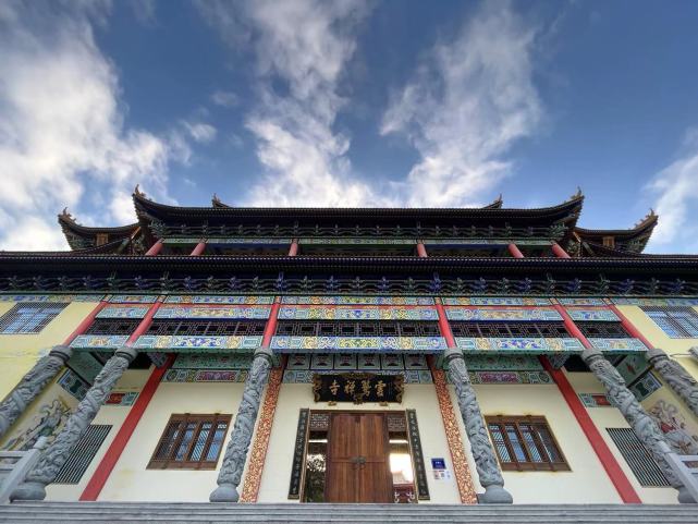 福建灵鹫寺图片