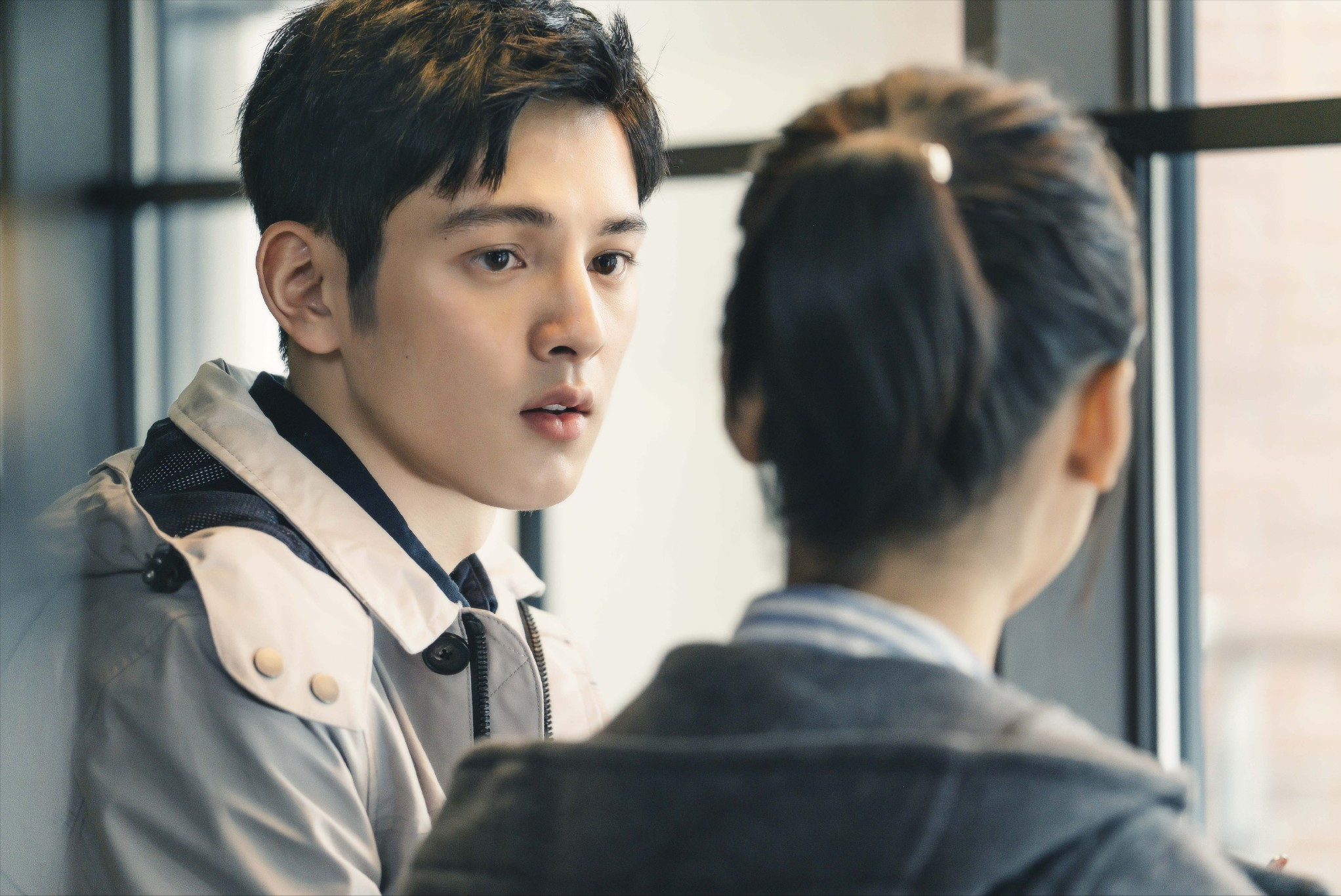 王润泽:从困苦的穷孩子,到撑起整个家的男明星,这一路有多难