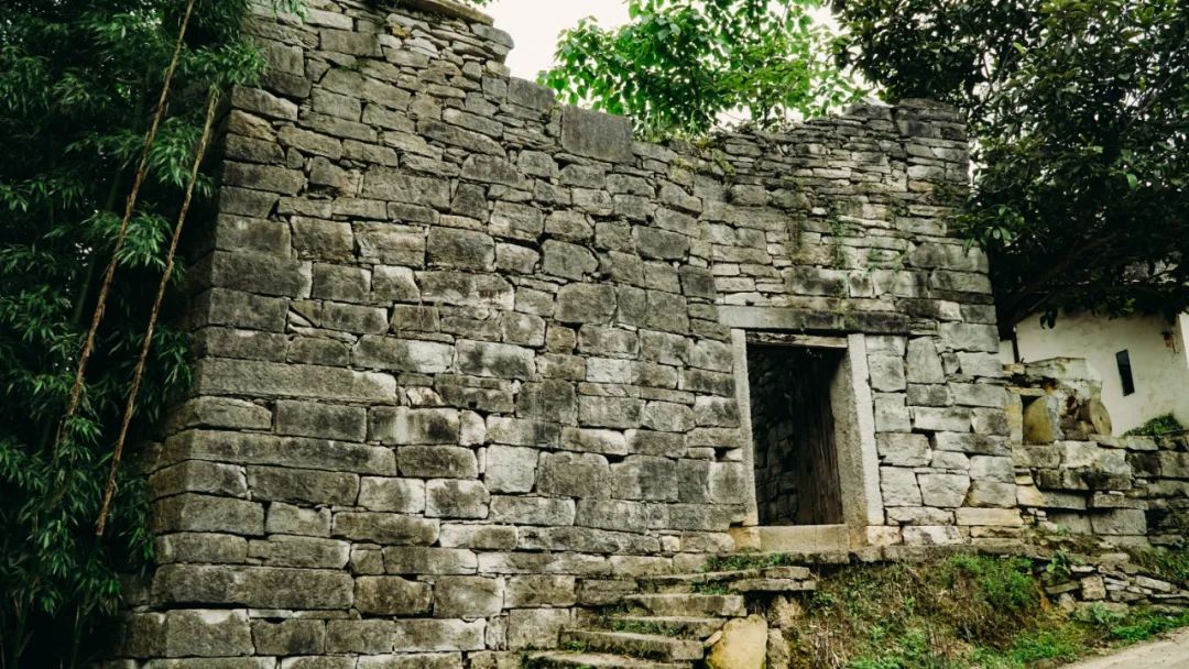 山水蜿蜒,解锁藏在芙蓉江边,这座如诗如画的古村落