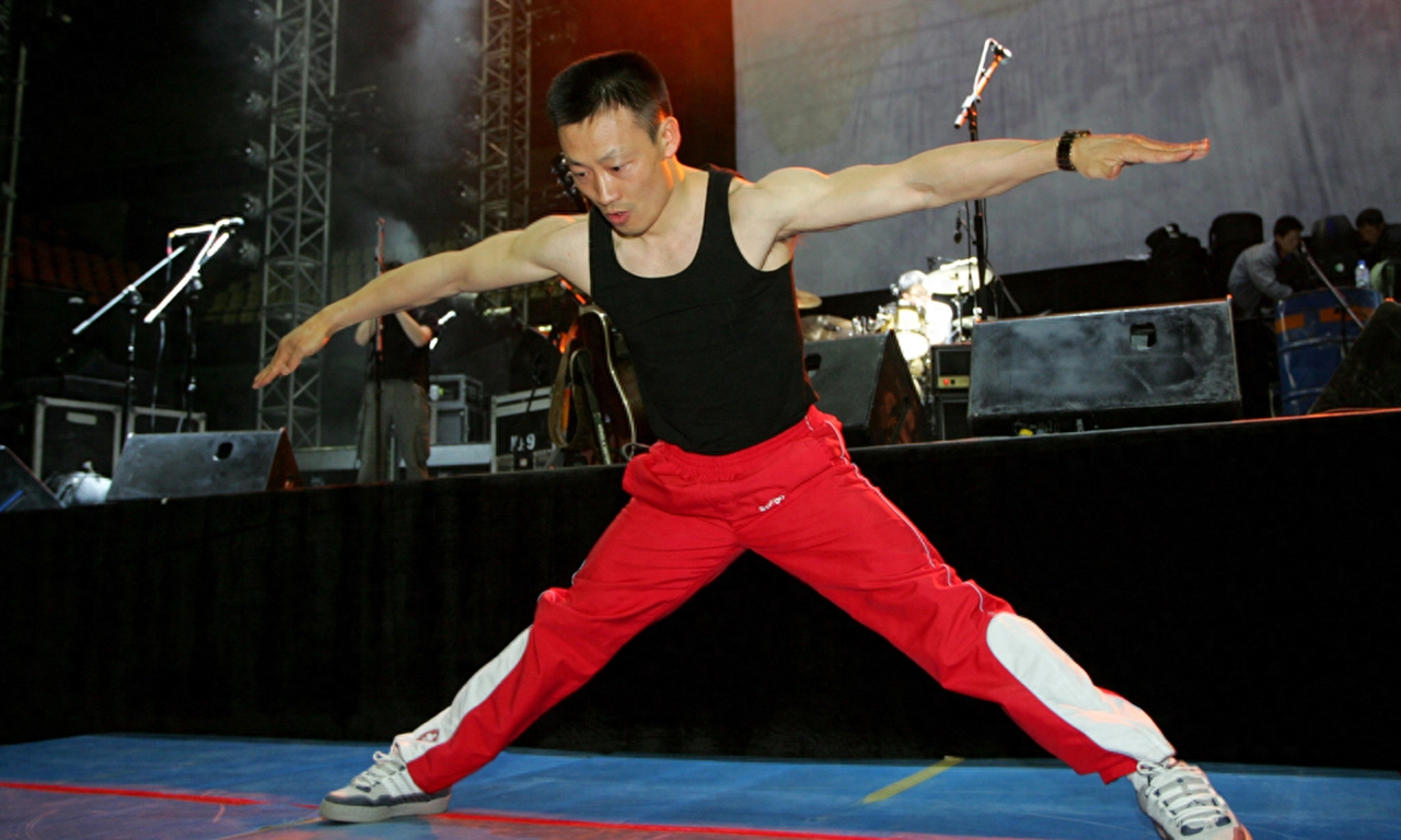 李东华:转战瑞士的外国冠军