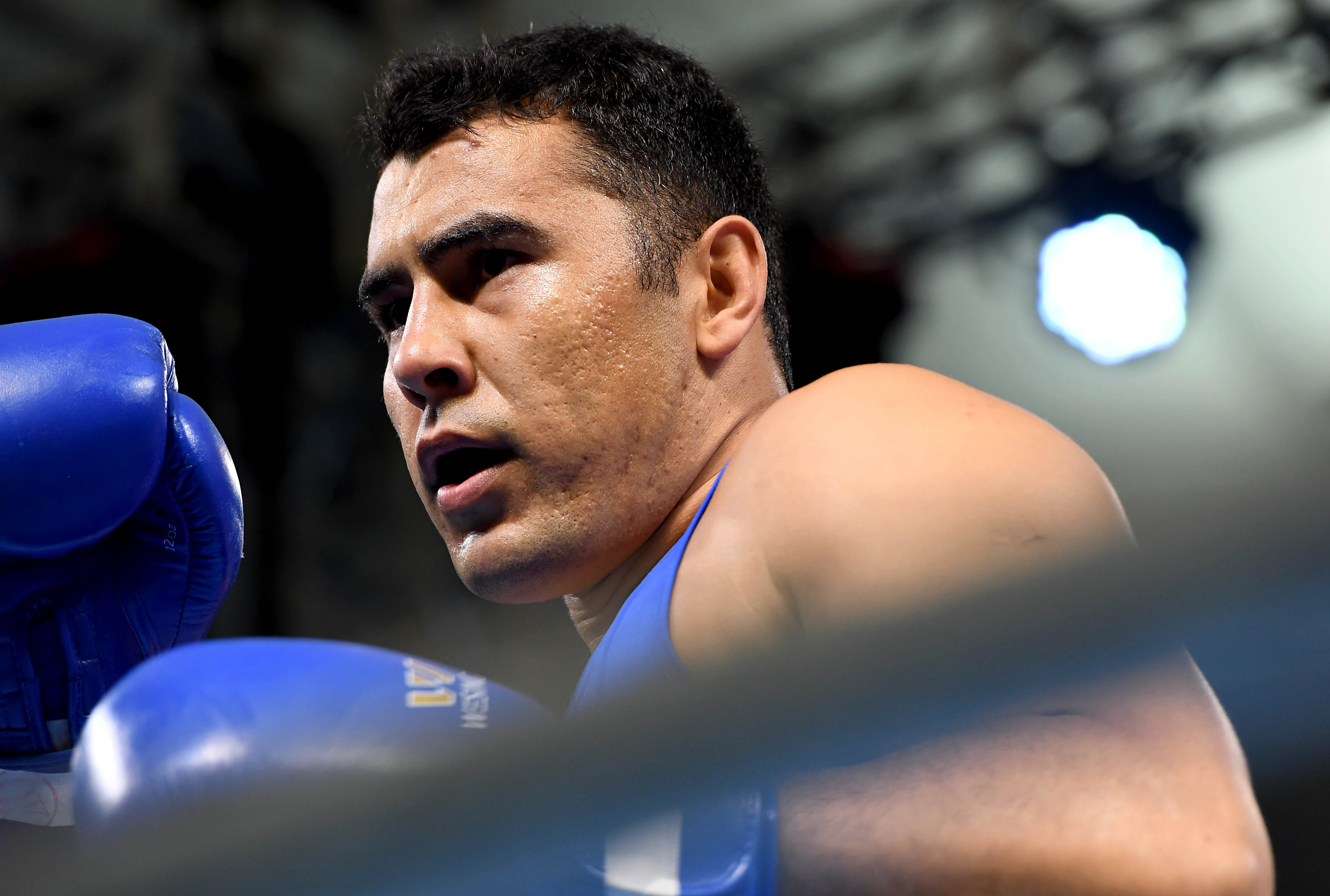 拳击——全国男子锦标赛:艾合麦提·麦麦提夺得91公斤以上级冠军(7)