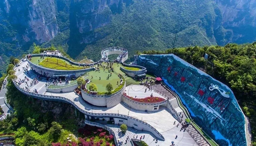 云阳辨识度丨世界第一悬挑玻璃廊桥——云端廊桥