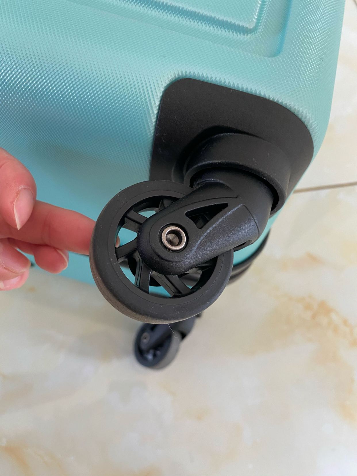 卡米龙拉杆箱使用效果亲测体验