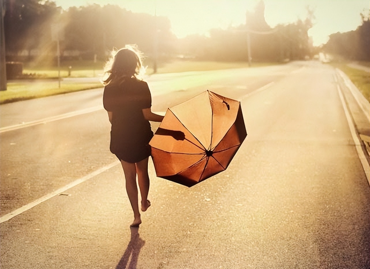 是什么决定了放手?揭开感情背后的真相,教你如何勇敢面对分离