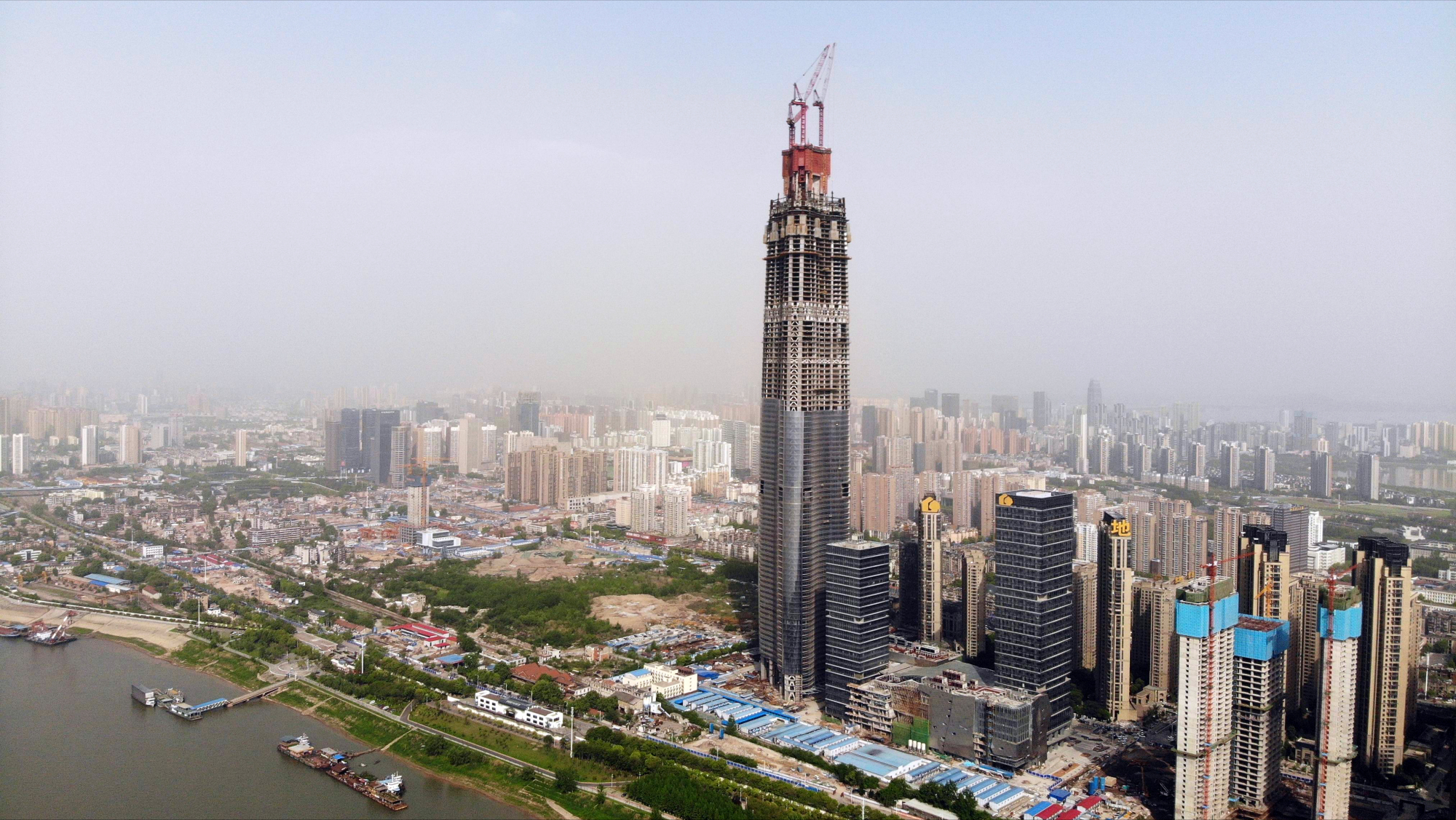 武汉绿地中心:本该是中国第一摩天大楼,为何被赐名"平头哥?