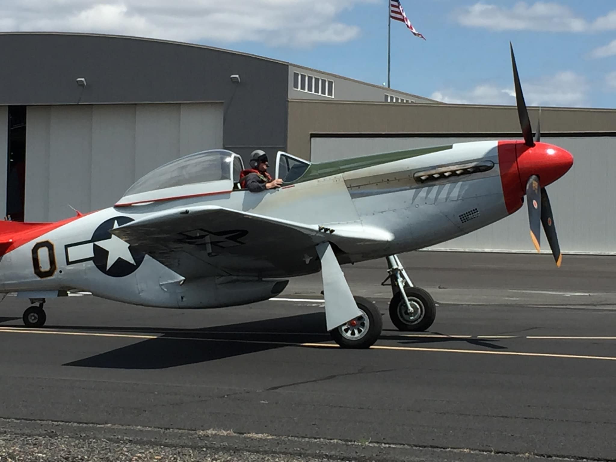 "红色机尾"澳大利亚皇家空军野马战斗机