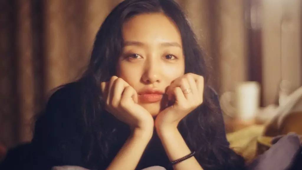 黄觉老婆麦子,与丈夫网恋相识,婚后孕一双子女,生活甜蜜有滋味